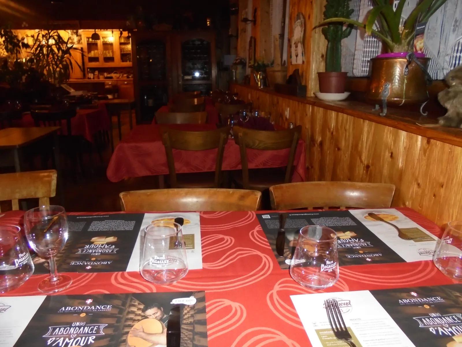 Restaurant Les Touristes — Cuisine savoyarde maison